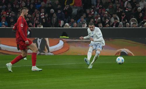 คีล โฮลสไตน์ vs ทีเอสจี ฮอฟเฟนไฮม์