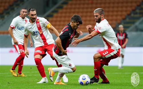 เอซี มิลาน vs มอนซ่า