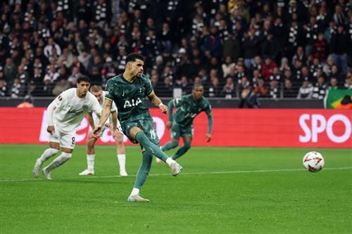 ไอน์ทรัค แฟร้งค์เฟิร์ต พบ ท็อตแน่ม ฮ็อทสเปอร์