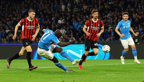 นาโปลี vs เอซี มิลาน