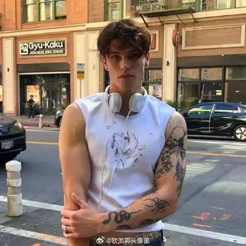 6686体育铁牌作者Steve