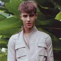 6686体育官方作者Queen