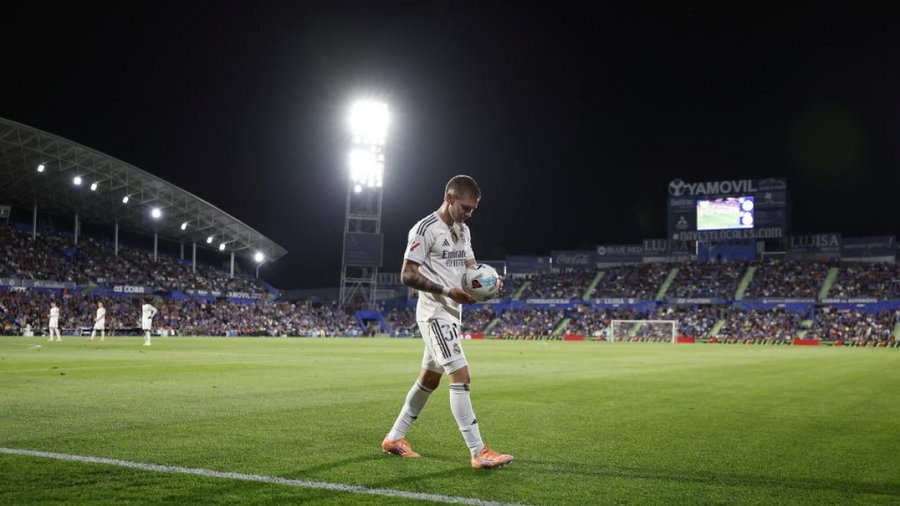 สื่อตะวันตก: มาสตันโตโนปฏิเสธการผ่าตัด และเลือกการรักษาแบบอนุรักษ์นิยม และไม่สามารถกำหนดวันที่จะกลับมามีสุขภาพแข็งแรงได้