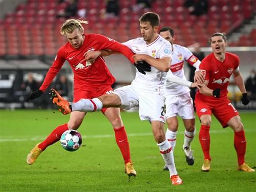 แอร์เบ ไลป์ซิก พบ สตุ๊ตการ์ท