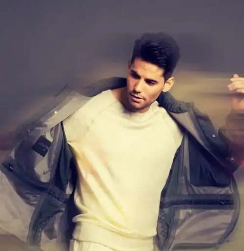 6686体育铜牌作者Ophelia